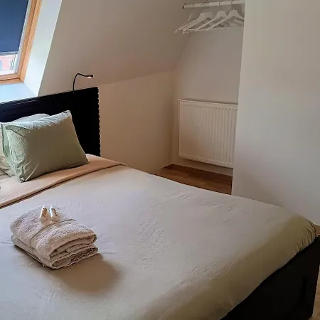 Сasa de vacaciones Huswell - Sunny Terrace With Harbour View - 5-min Walk To Station *